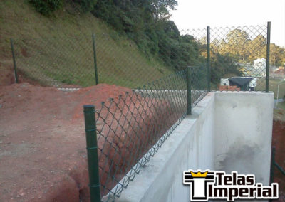 Fechamento de Cercas com Cano Tubular